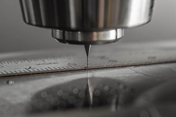 Hassas CNC ölçüm ve işleme operasyonu
