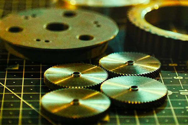 Talaşlı imalat ile üretilmiş hassas metal parçalar